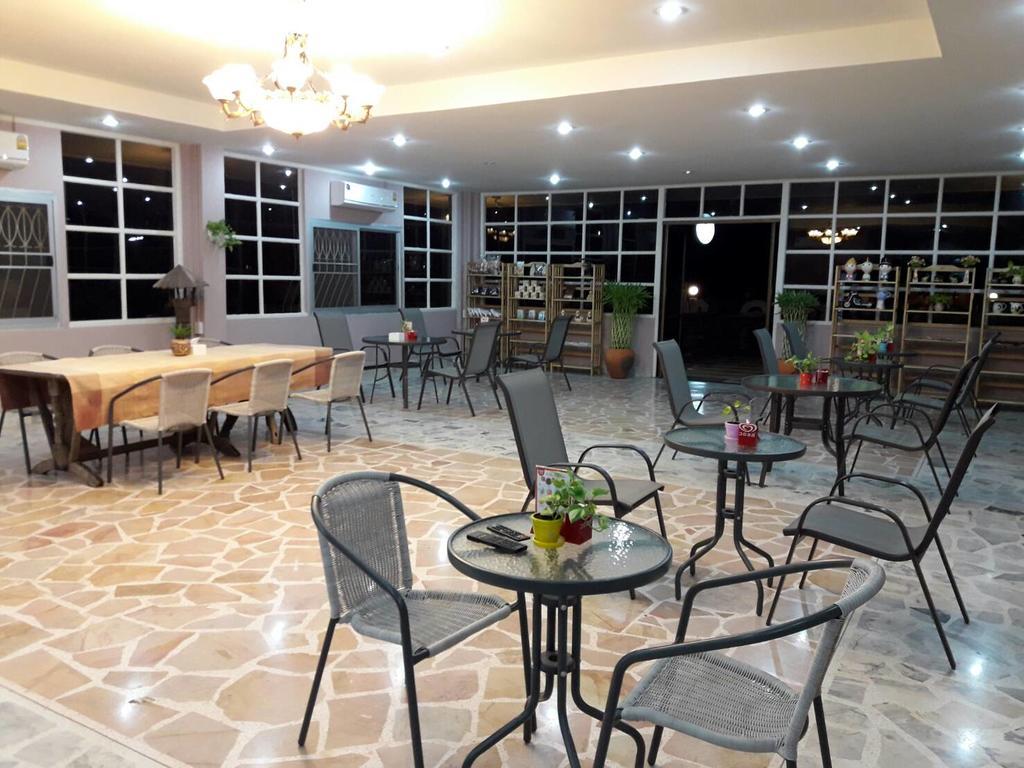 Baan Suan Geb Tawan Hotel Lopburi Ngoại thất bức ảnh